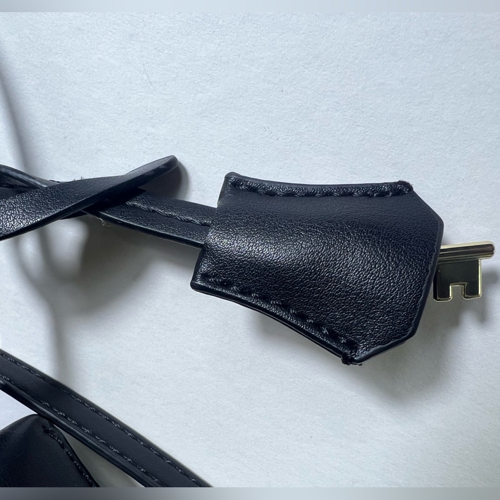 NWOT Nine West Brooklyn Jet Set Crossbody Bag in Black - Picture 12 of 16